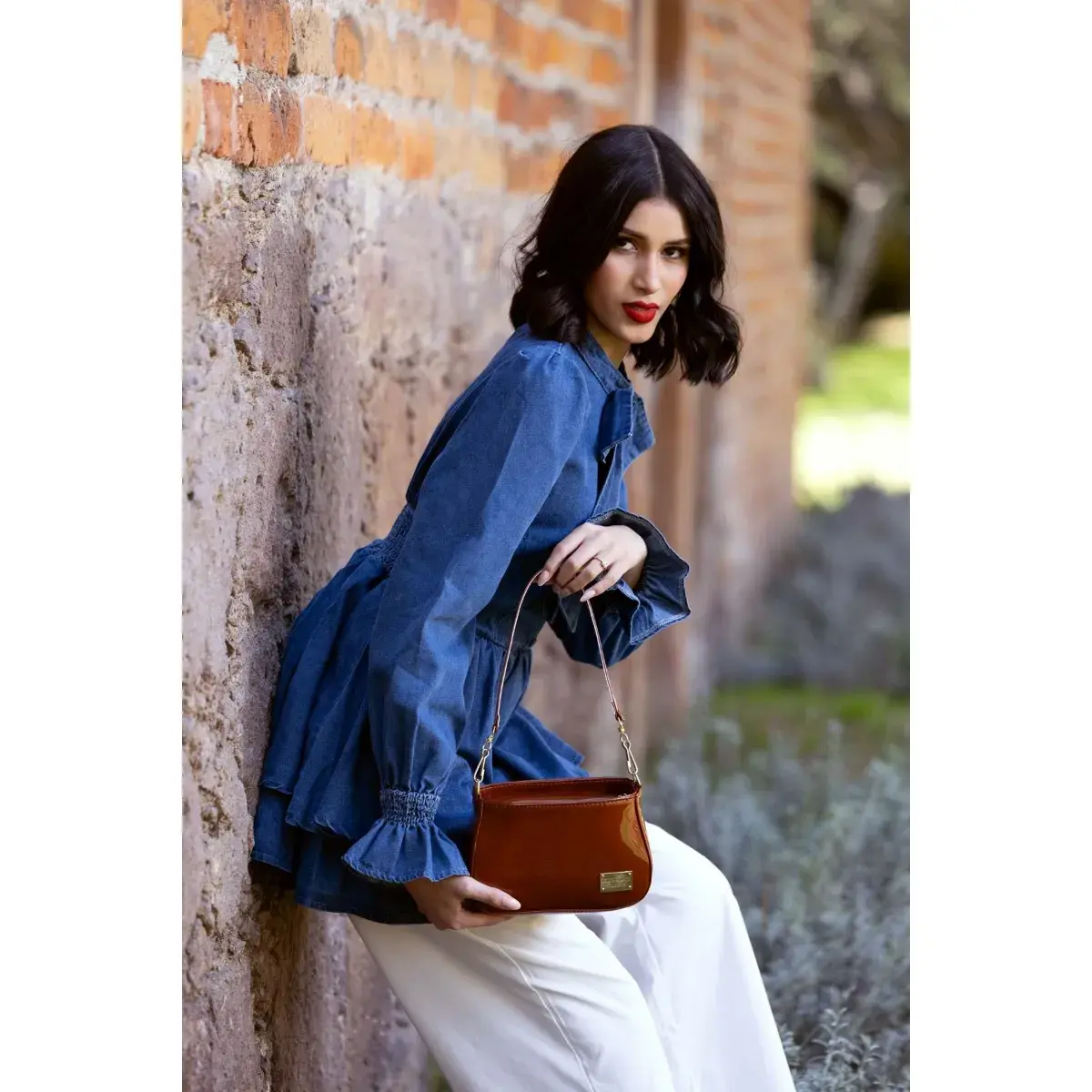 Bolso Crossbody Miriam – Sofisticación que Define Estilo 1 Bolso Crossbody Miriam – Sofisticación que Define Estilo